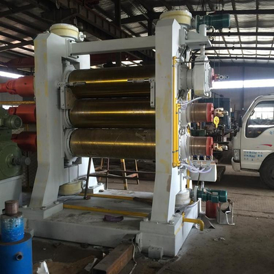 satın al 200 ℃ Maksimum Sıcaklık 3 Rulo Kalender Makinesi 0-20m / dak Silindir Hızı online manufacture