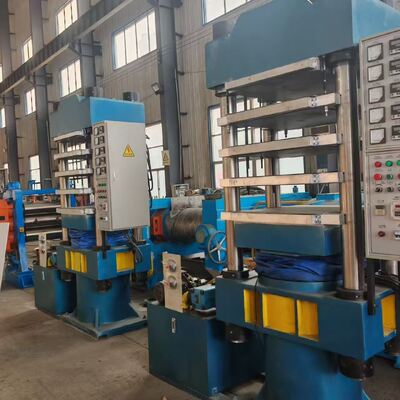 İyi fiyat PLC Tam Otomatik Denetimli Lastik Düz Vulkanlama Makinesi 200T Toplam Basınç ve 800mm x 800mm EPDM Lastik Flange Gasketi Üretimi için Plak Boyutu çevrimiçi