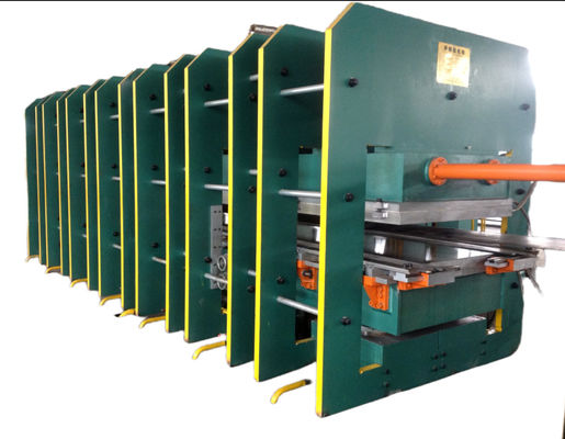 İyi fiyat Yapılandırılabilir Vulkanizing Press PLC Kontrol Sistemiyle Kauçuk Sabun Kumaş Kumaş Taşıyıcı Kemeri Üretim Makinesi çevrimiçi